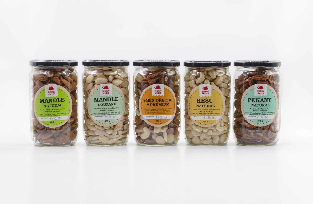 Kešu W320 natural 400g ve sklenici