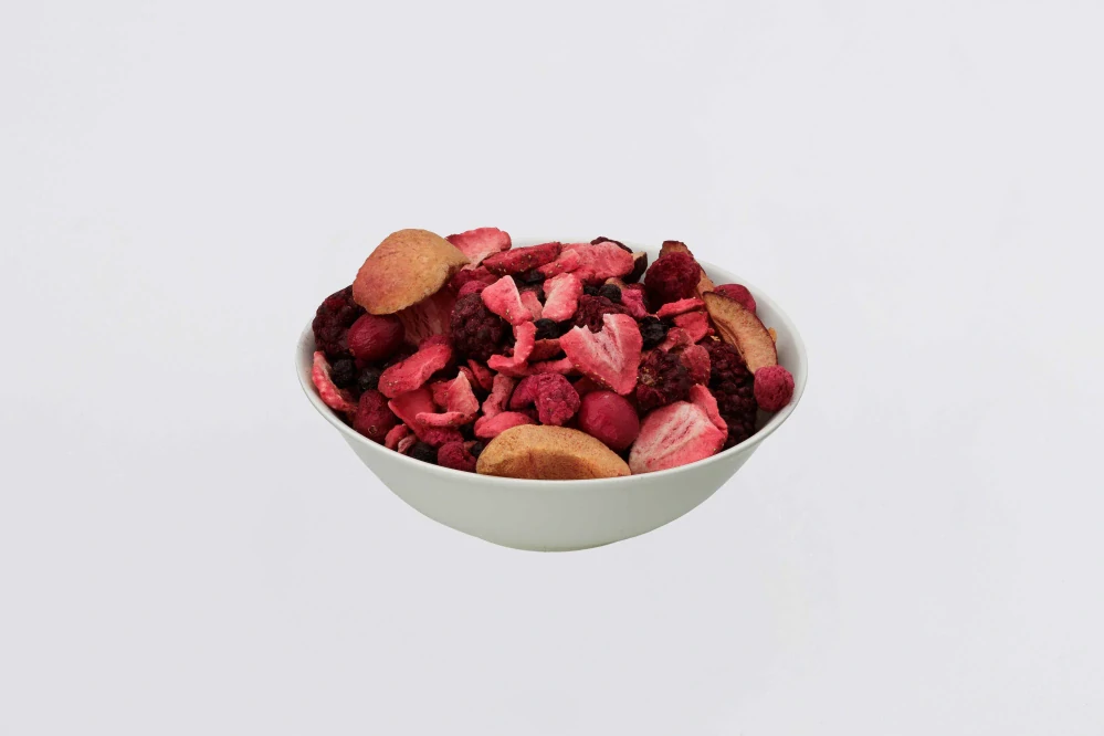 Dárková dřevěná krabička se 7 druhy mrazem sušeného ovoce